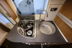 Bild 19 Carthago C-Tourer 143 LE/Einzelbetten/Garage/Klima/Solar