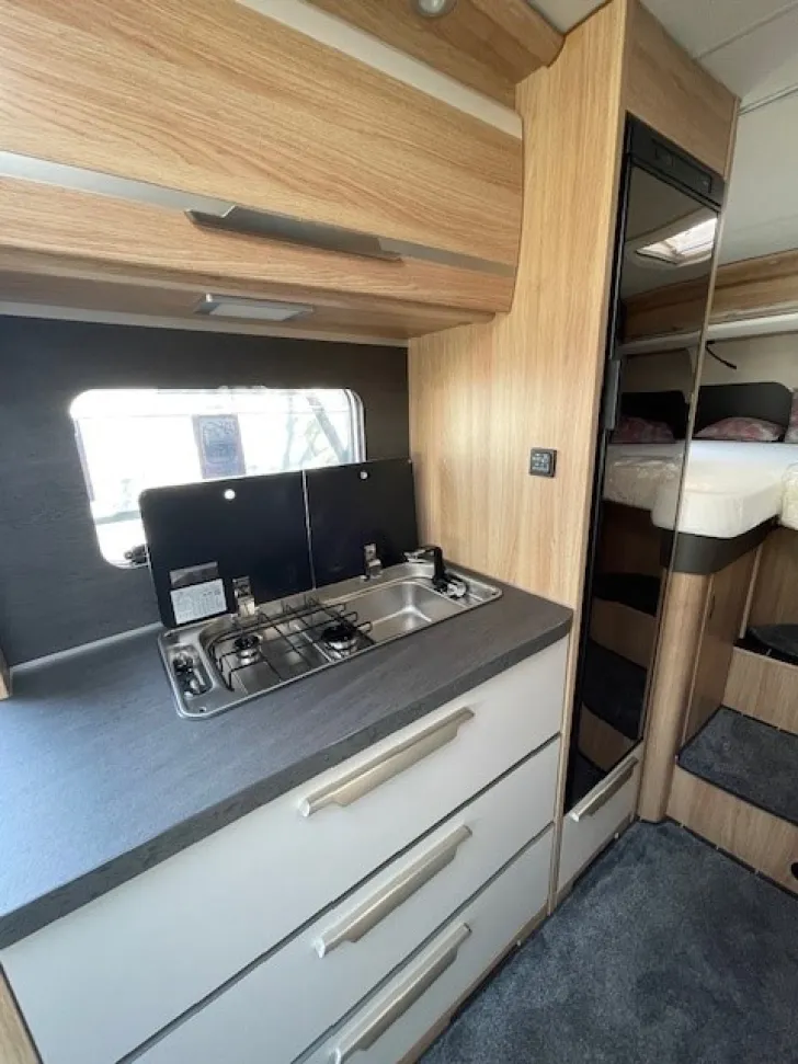 Fahrzeugbild Knaus Sky TI 650 MEG #5