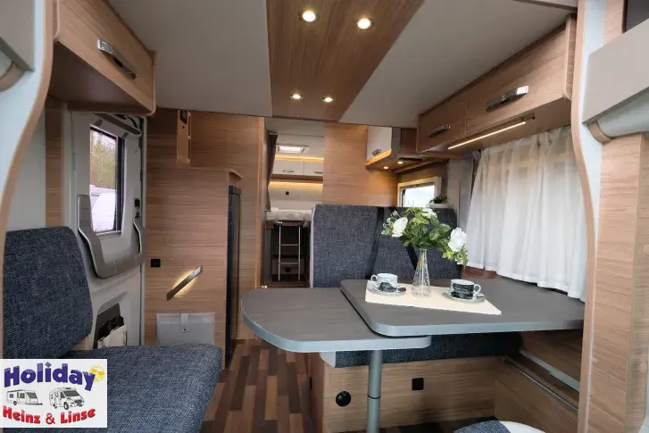 Fahrzeugbild Weinsberg CaraSuite 700 ME 140 PS Schalter #11