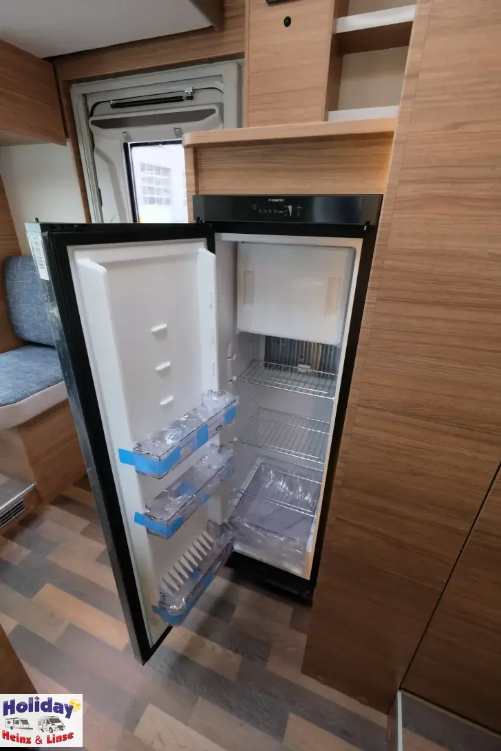 Fahrzeugbild Weinsberg CaraSuite 700 ME 140 PS Schalter #15