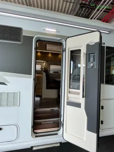 Bild 7 Frankia M-Line I 7400 QD Vollausstattung / 5500 kg / 190 PS