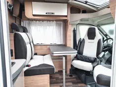Bild 12 Weinsberg CaraCompact EDITION PEPPER 600 MEG Sitzheizung für Fahrerhaussitze