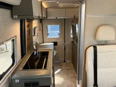 Bild 28 Hymer Camper Van Camper Van Ayers Rock Fiat