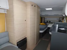 Bild 6 Fendt Apero 465 TG Auflastung, Einzelbettauszug