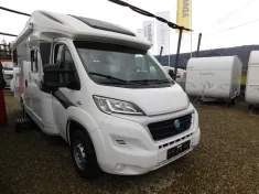 Bild 3 Knaus Sky Wave 700 MEG Klima, RFK, AHK, Hubbett