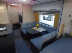 Bild 6 Fendt Apero 560 SKM