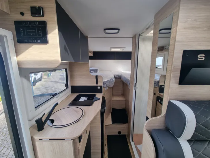 Fahrzeugbild Chausson Teilintegriert S 697 Sport Line Zubehör/Safety #11