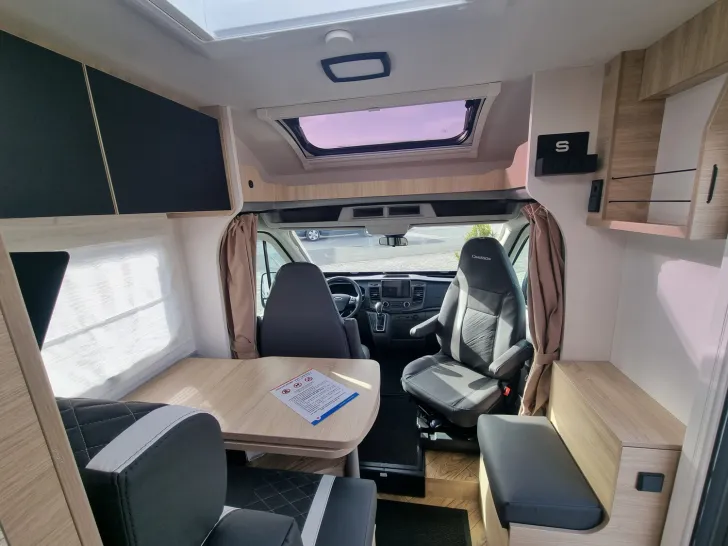 Fahrzeugbild Chausson Teilintegriert S 697 Sport Line Zubehör/Safety #16