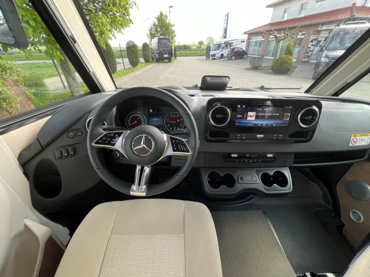 Fahrzeugbild Carthago C2-tourer I 147 RB LE L Mercedes (269) #15