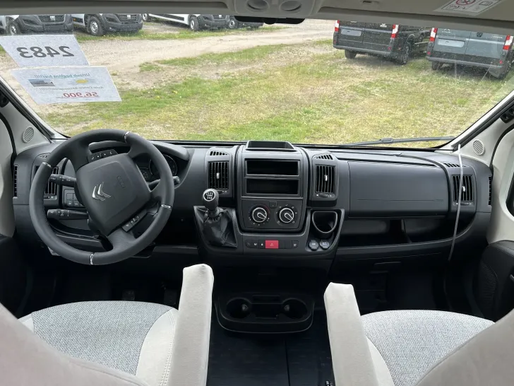 Fahrzeugbild Carado Camper Van CV 600 pro Markise+Kamera #9