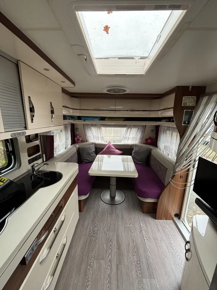 Fahrzeugbild Hobby Excellent 540 FU #3