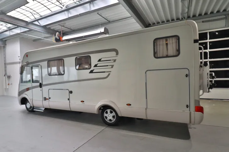 Fahrzeugbild Hymer B680StarLine/Automatik/Einzelbetten/Top-Fahrzeug #4