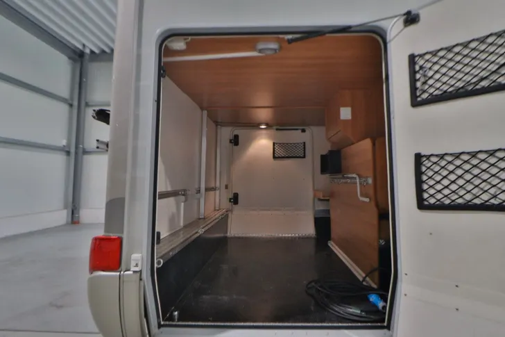 Fahrzeugbild Hymer B680StarLine/Automatik/Einzelbetten/Top-Fahrzeug #8