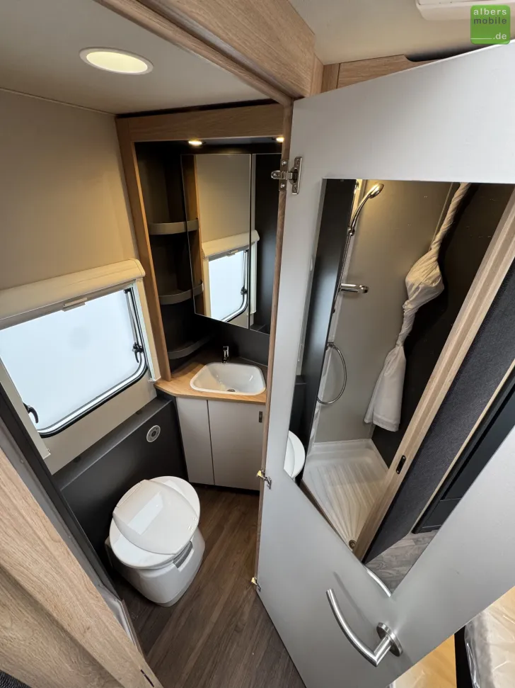 Fahrzeugbild Knaus Sport 500 KD 3er-Etagenbett 1800kg Dusche 2025 #21