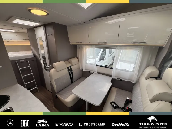 Fahrzeugbild Etrusco A 7300 DB 6 Personen - 22,5% Abverkauf #5