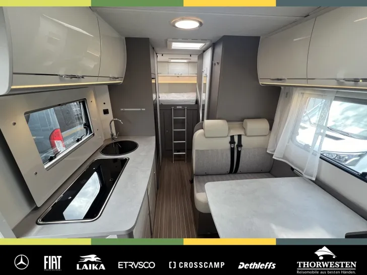 Fahrzeugbild Etrusco A 7300 DB 6 Personen - 22,5% Abverkauf #9