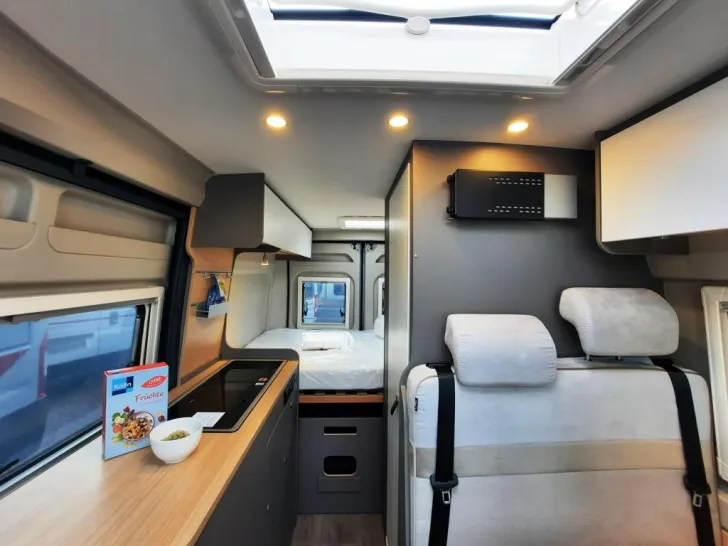 Fahrzeugbild LMC Innovan 540 #5