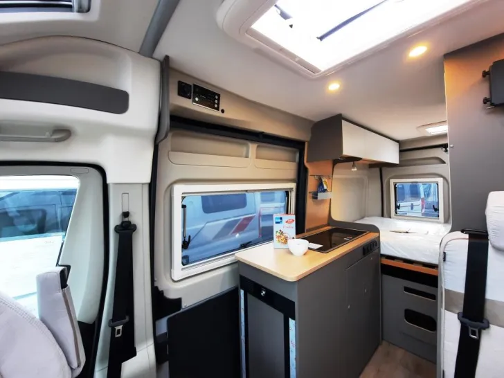 Fahrzeugbild LMC Innovan 540 #6