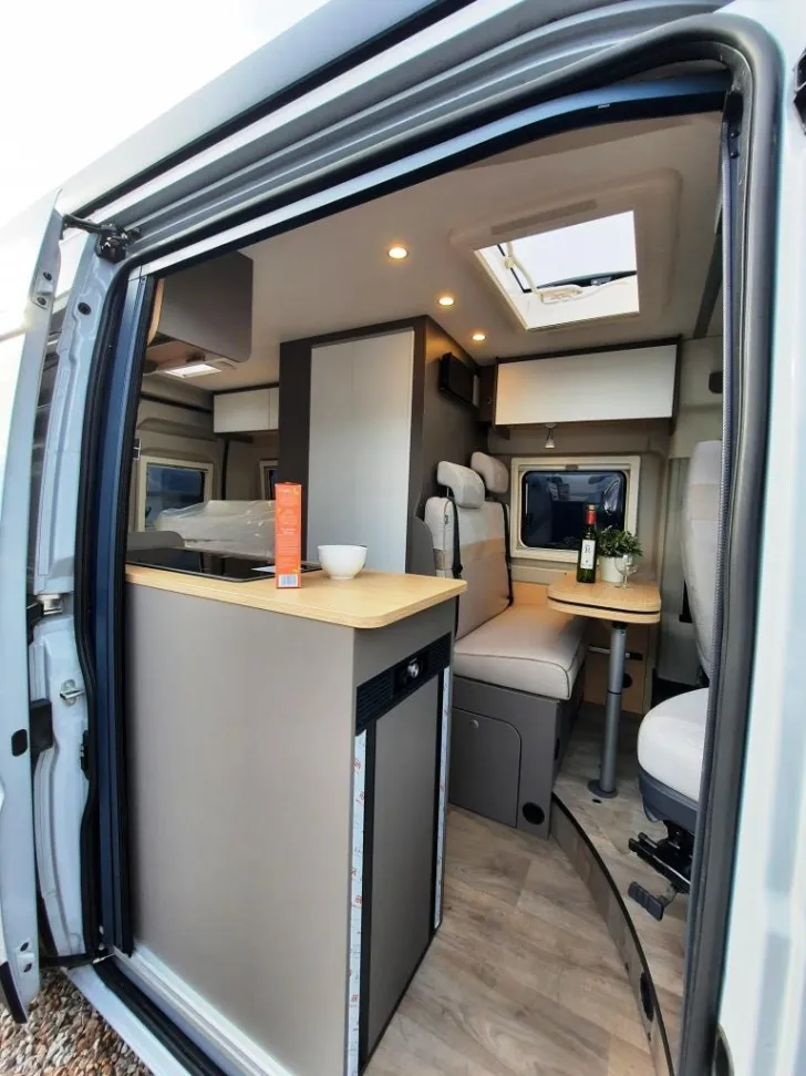 Fahrzeugbild LMC Innovan 540 #8