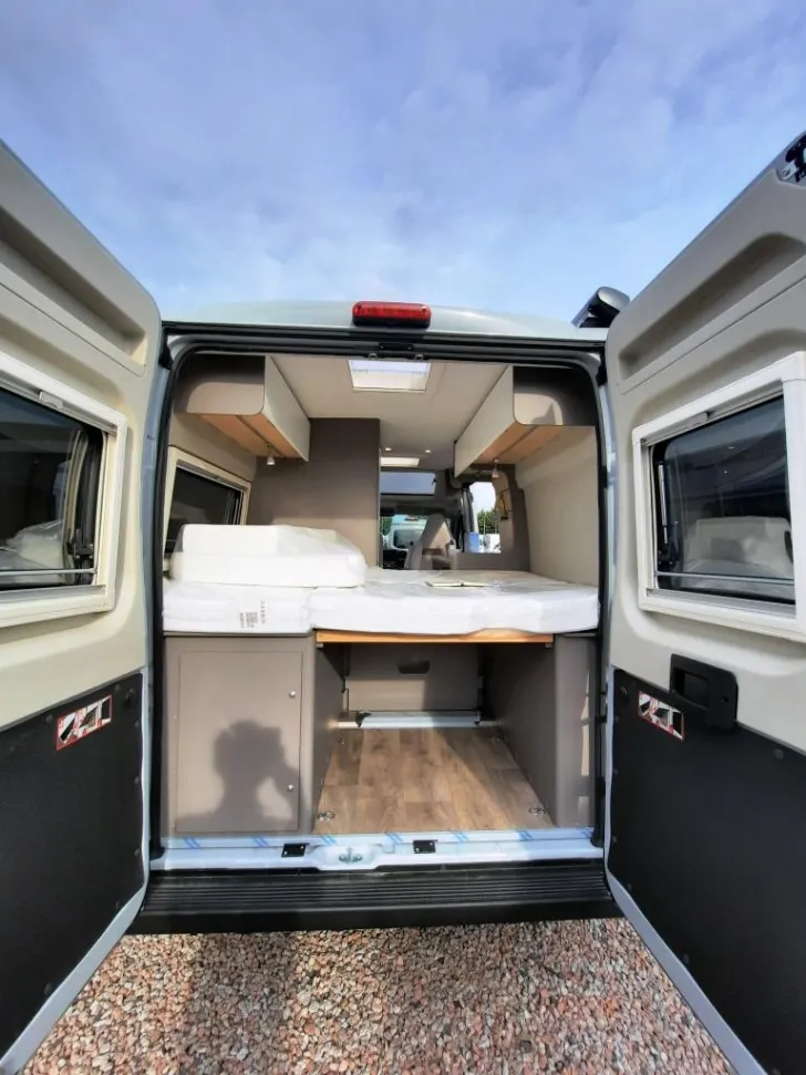 Fahrzeugbild LMC Innovan 540 #17