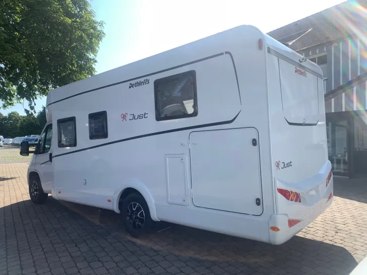 Fahrzeugbild Dethleffs Just 90 T 7052 DBM Doppelbett+Hubbett* #4