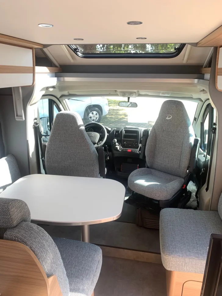 Fahrzeugbild Dethleffs Just 90 T 7052 DBM Doppelbett+Hubbett* #5