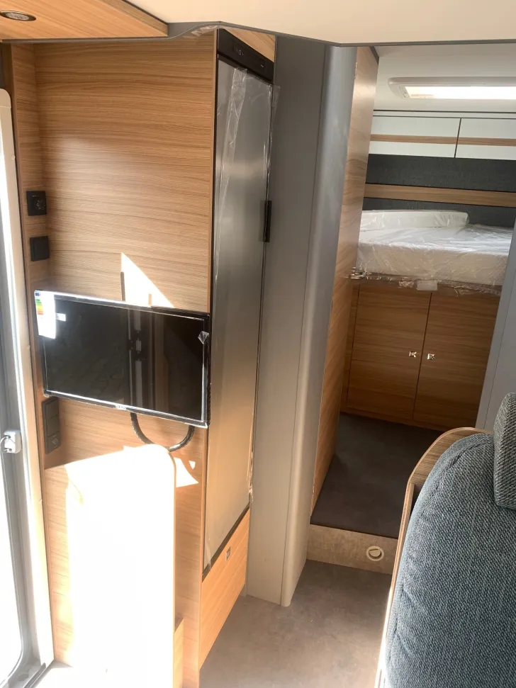 Fahrzeugbild Dethleffs Just 90 T 7052 DBM Doppelbett+Hubbett* #6