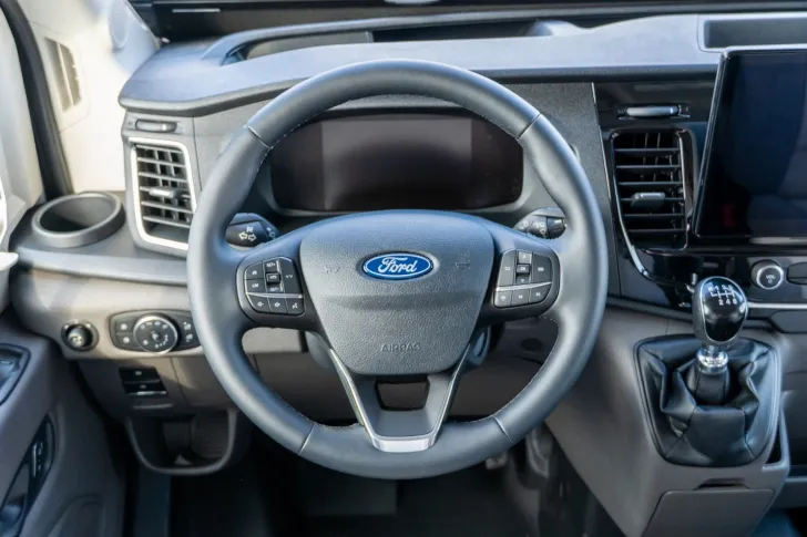 Fahrzeugbild Roller Team Kronos 234 TL *Mj.25*165PS*Hubbett*Solar*Ford #7