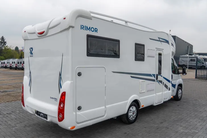Fahrzeugbild Rimor Super Brig 95 Plus EINZELBETTEN+HUBBETT+RAHMENF #4