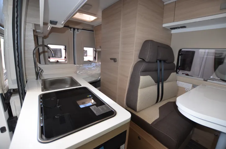 Fahrzeugbild Forster V 541 HBL Livin' Up #6