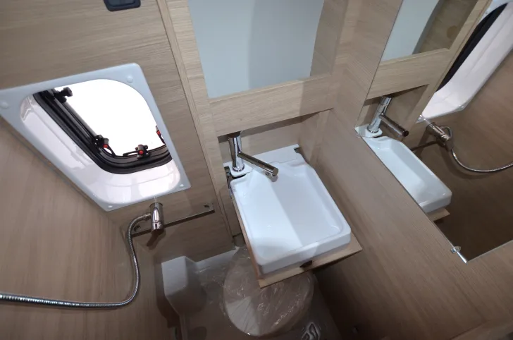 Fahrzeugbild Forster V 541 HBL Livin' Up #13