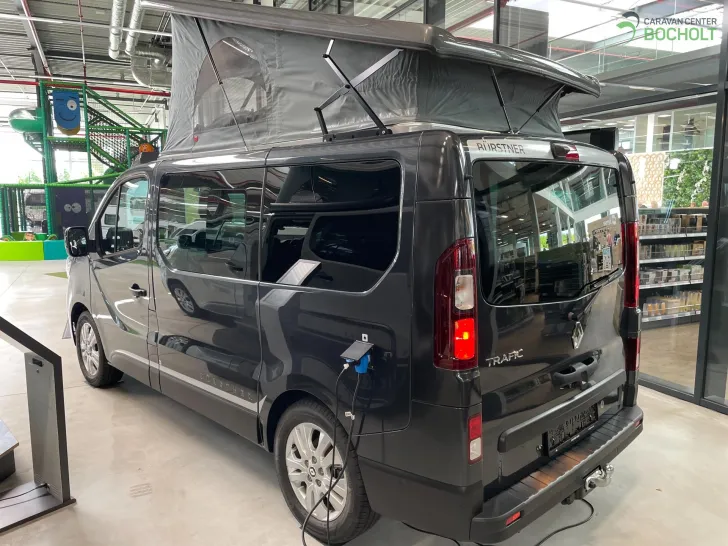 Fahrzeugbild Bürstner Playa Limited C500 Automatik / Anhängerkupplung #5