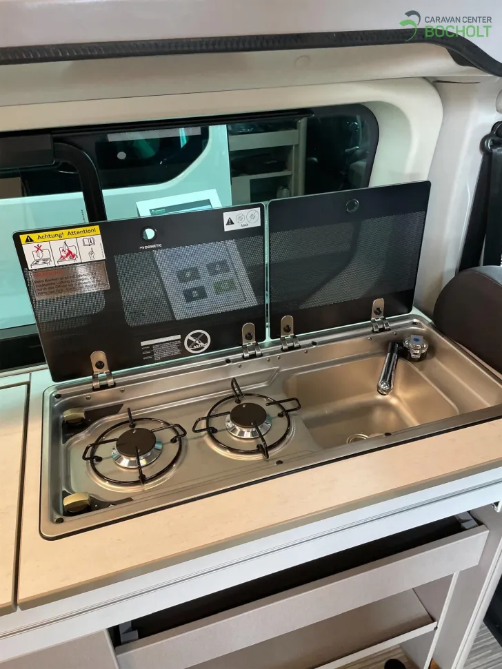 Fahrzeugbild Bürstner Playa Limited C500 Automatik / Anhängerkupplung #13