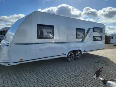 Bild 4 Knaus Sport 650 FDK Plus/Gas/Design Paket, Markise