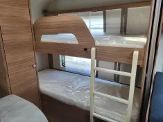 Bild 13 Knaus Sport 650 FDK Plus/Gas/Design Paket, Markise