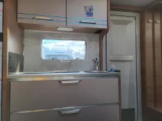 Bild 17 Knaus Sport 650 FDK Plus/Gas/Design Paket, Markise