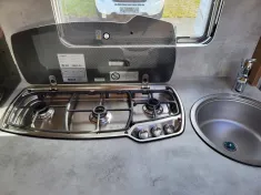 Bild 18 Knaus Sport 650 FDK Plus/Gas/Design Paket, Markise