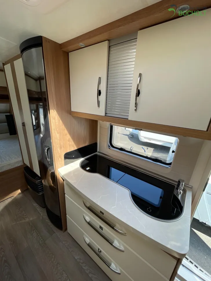 Fahrzeugbild Hobby De Luxe 490 KMF 1800 kg Achse / Mover / TV #9