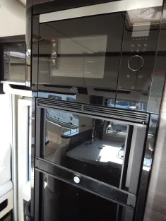 Bild 18 Concorde Charisma 910 LI EINZELBETTEN+LITHIUM+ECHTGLAS