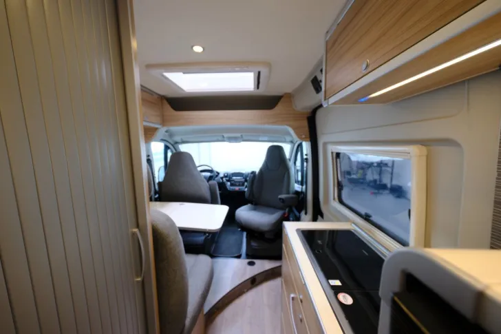 Fahrzeugbild Hymer Grand-Canyon/1.Hand/Festbett/Klima/Markise/160PS #13
