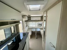 Fahrzeugbild Bürstner Premio 460 TL 1700 kg/Fenster Bug #3