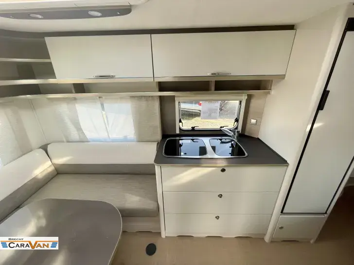 Fahrzeugbild Bürstner Premio 460 TS 3667 Euro SparHightlight #10