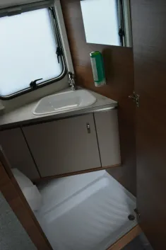 Bild 13 Knaus Sport 400 LK