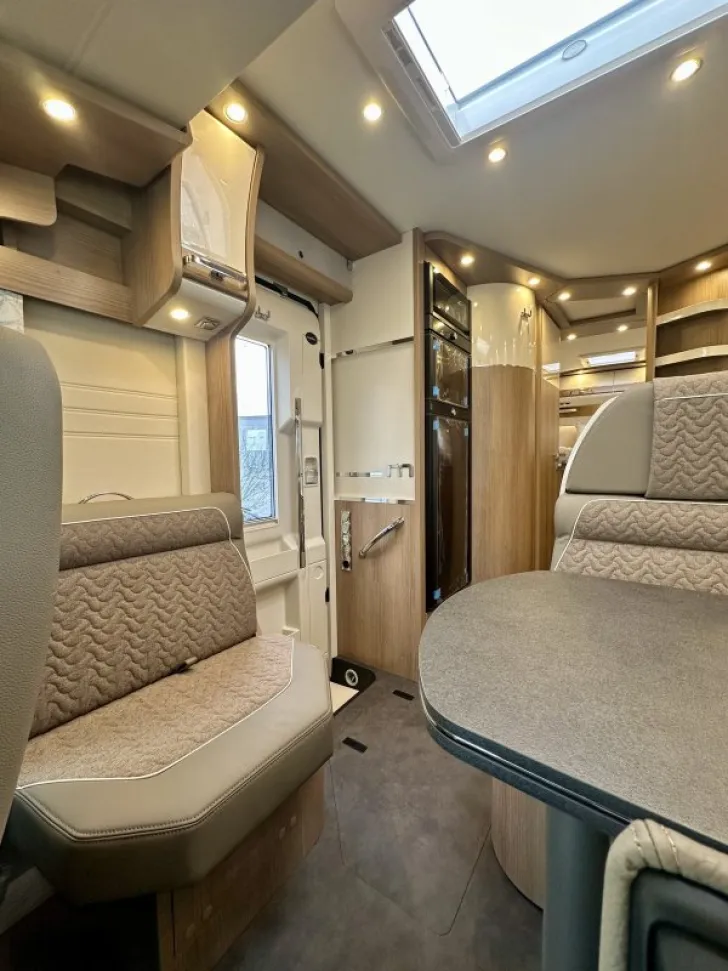 Fahrzeugbild Malibu I 490 RB LE Mercedes+Navi+Backofen #4