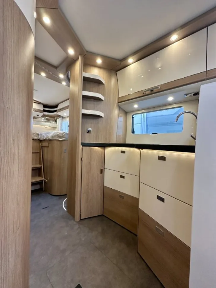 Fahrzeugbild Malibu I 490 RB LE Mercedes+Navi+Backofen #7