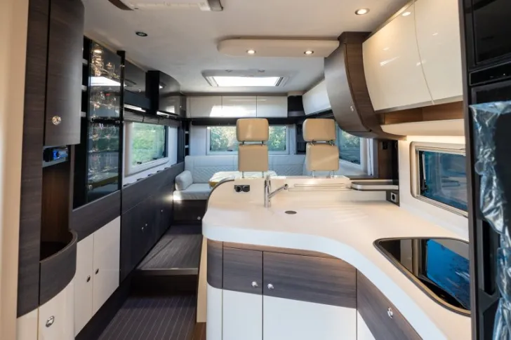 Fahrzeugbild Concorde Carver I 890 RRL  Diamond 2025 Primavera-40.000 #15