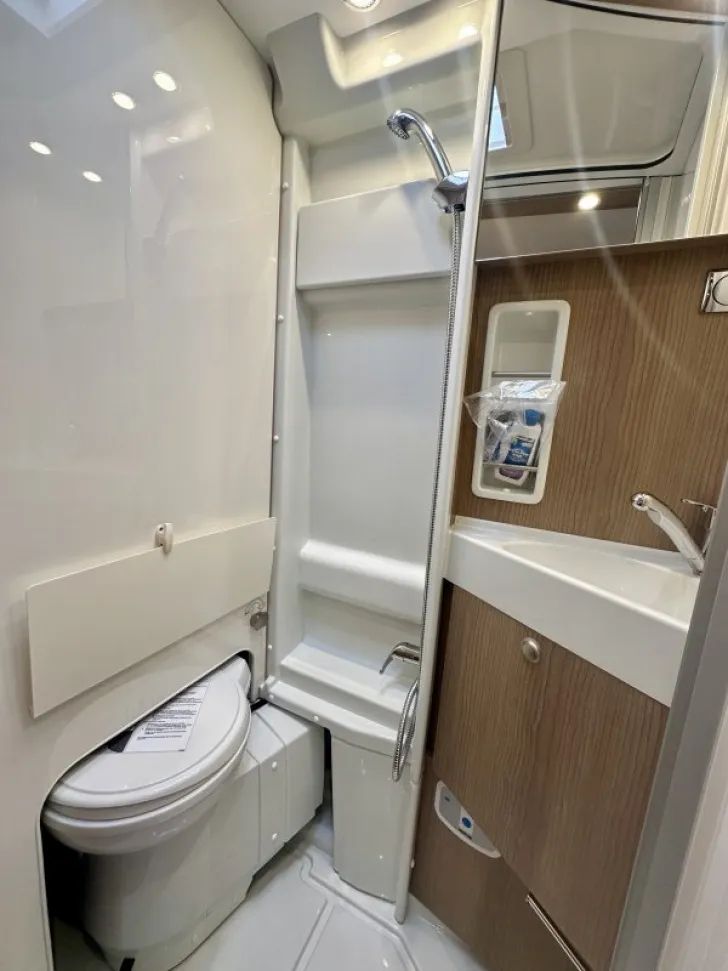 Fahrzeugbild Malibu comfort 640 LE coupe FAHRASSISTENTEN+AUTOMATIK #11