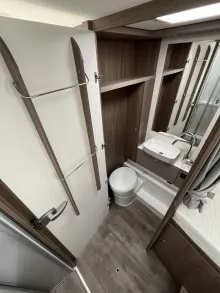 Fahrzeugbild Carado I 447 #10