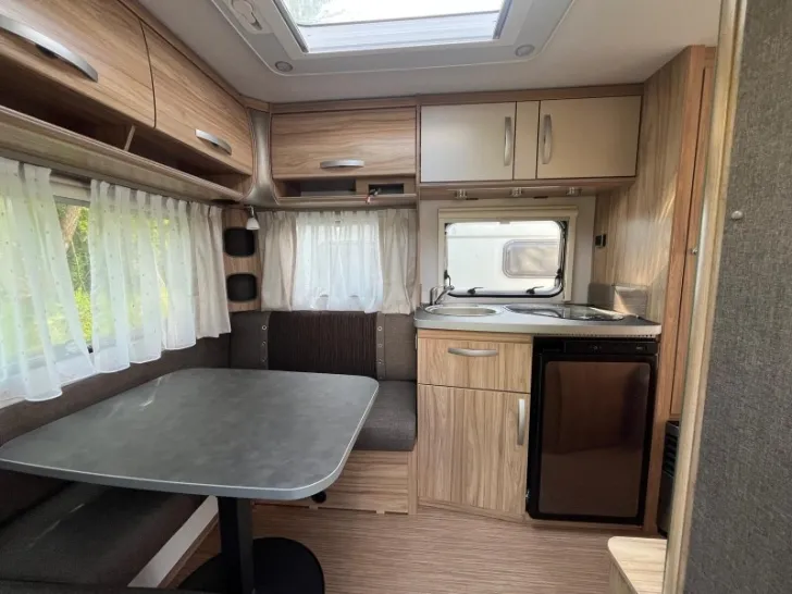 Fahrzeugbild Hymer Eriba Nova Light 470 Autark/Markise #6