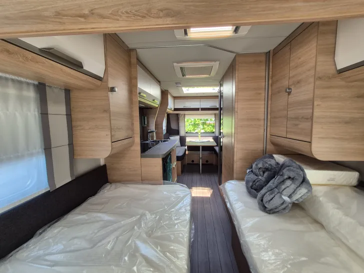 Fahrzeugbild Knaus Südwind 460 EU 60 Years #7